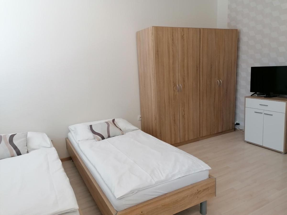 Agro Complex Apartments Nitra Bagian luar foto