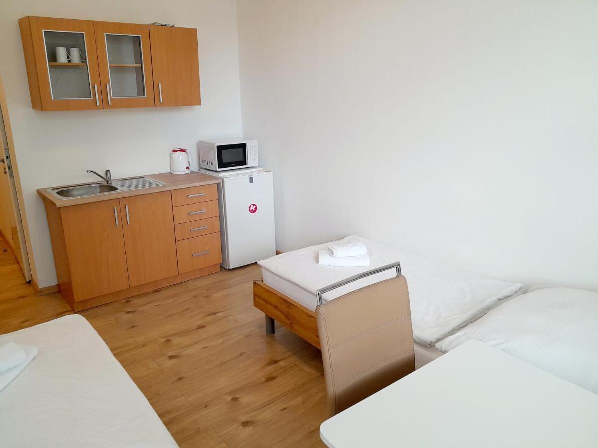 Agro Complex Apartments Nitra Bagian luar foto