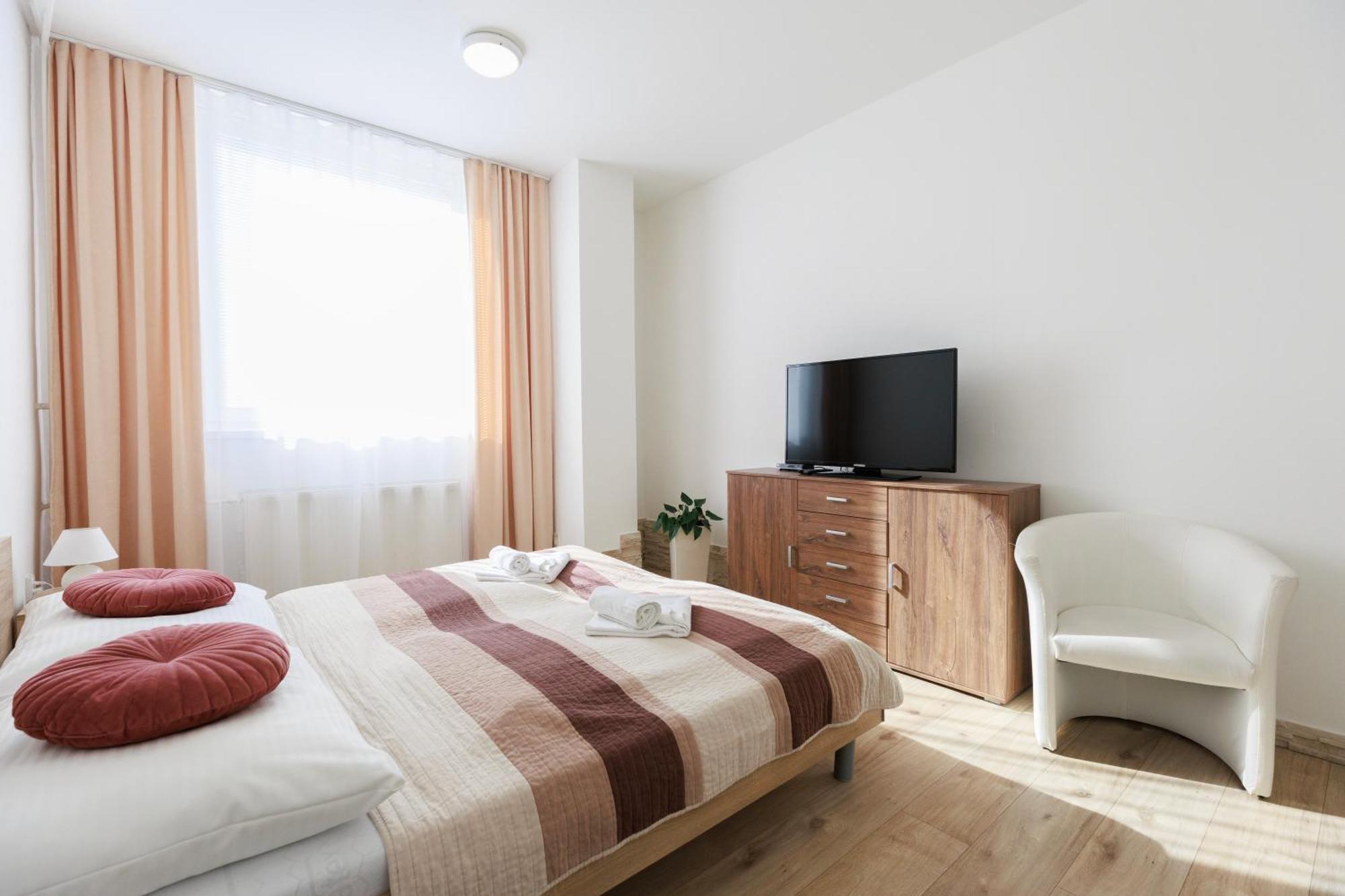 Agro Complex Apartments Nitra Bagian luar foto