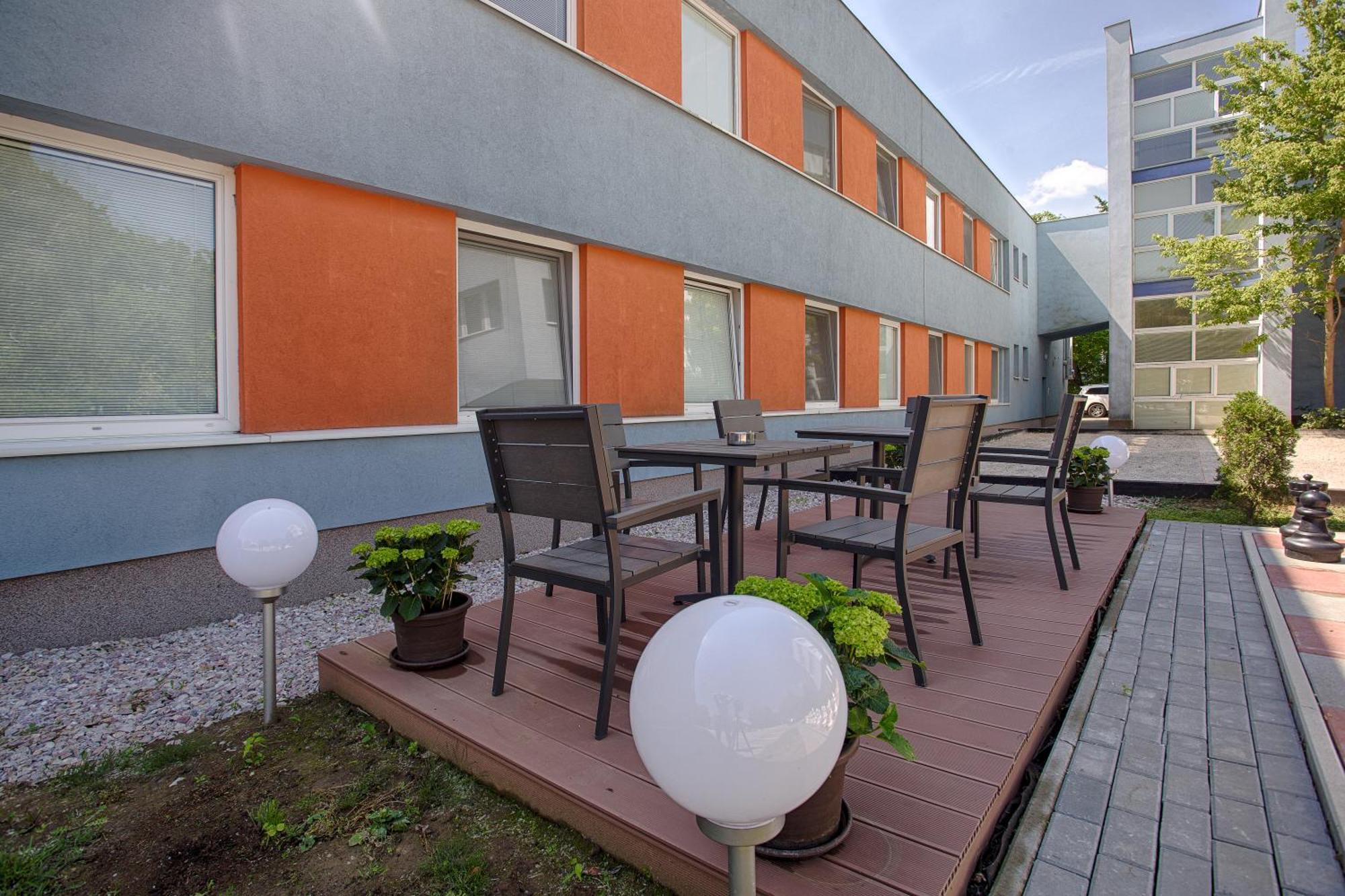 Agro Complex Apartments Nitra Bagian luar foto