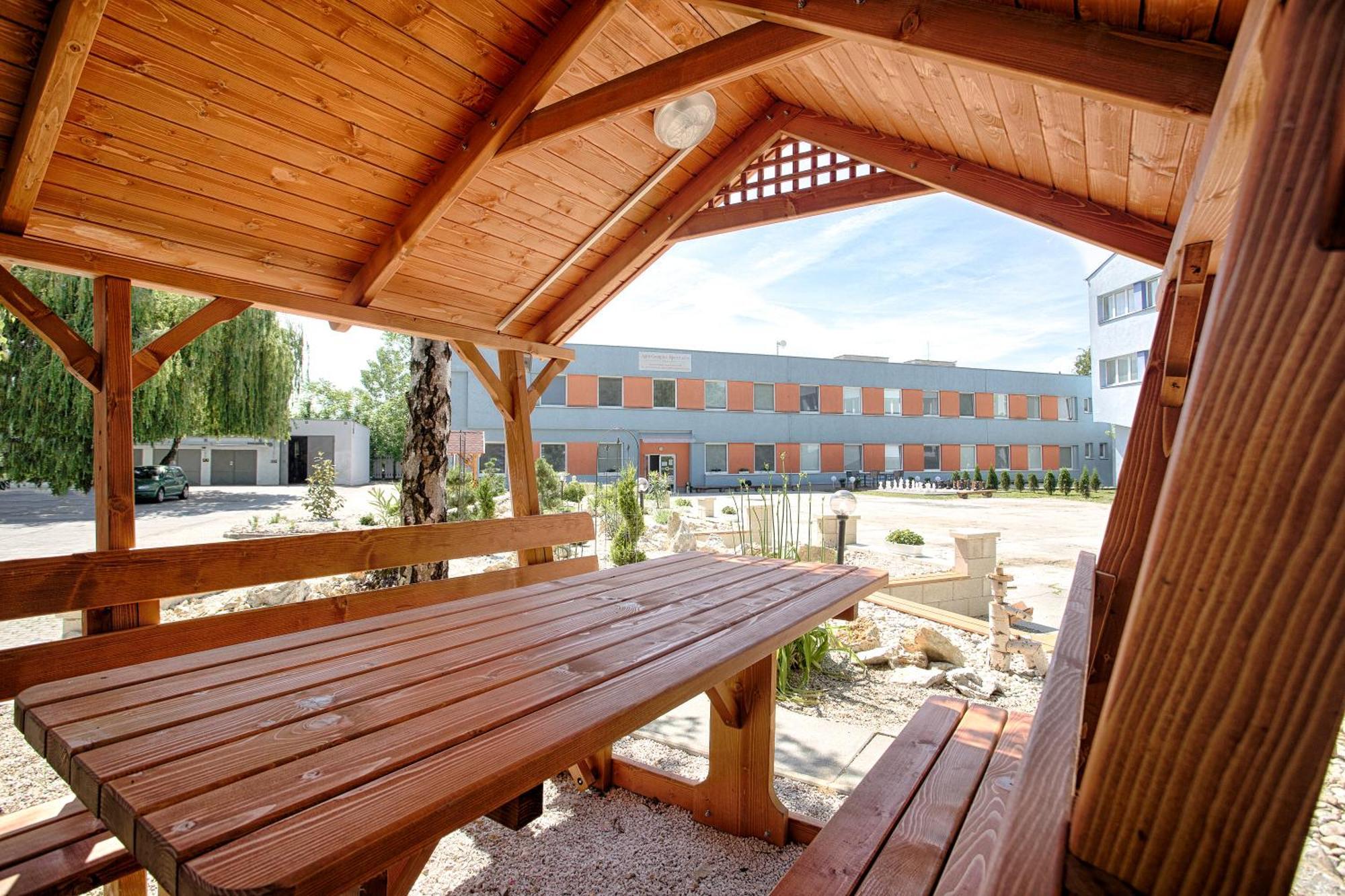 Agro Complex Apartments Nitra Bagian luar foto