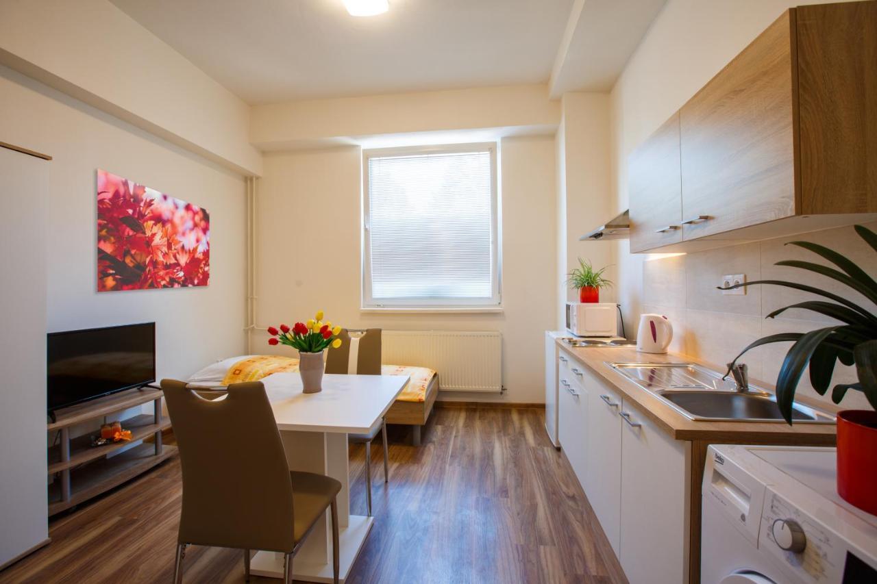 Agro Complex Apartments Nitra Bagian luar foto
