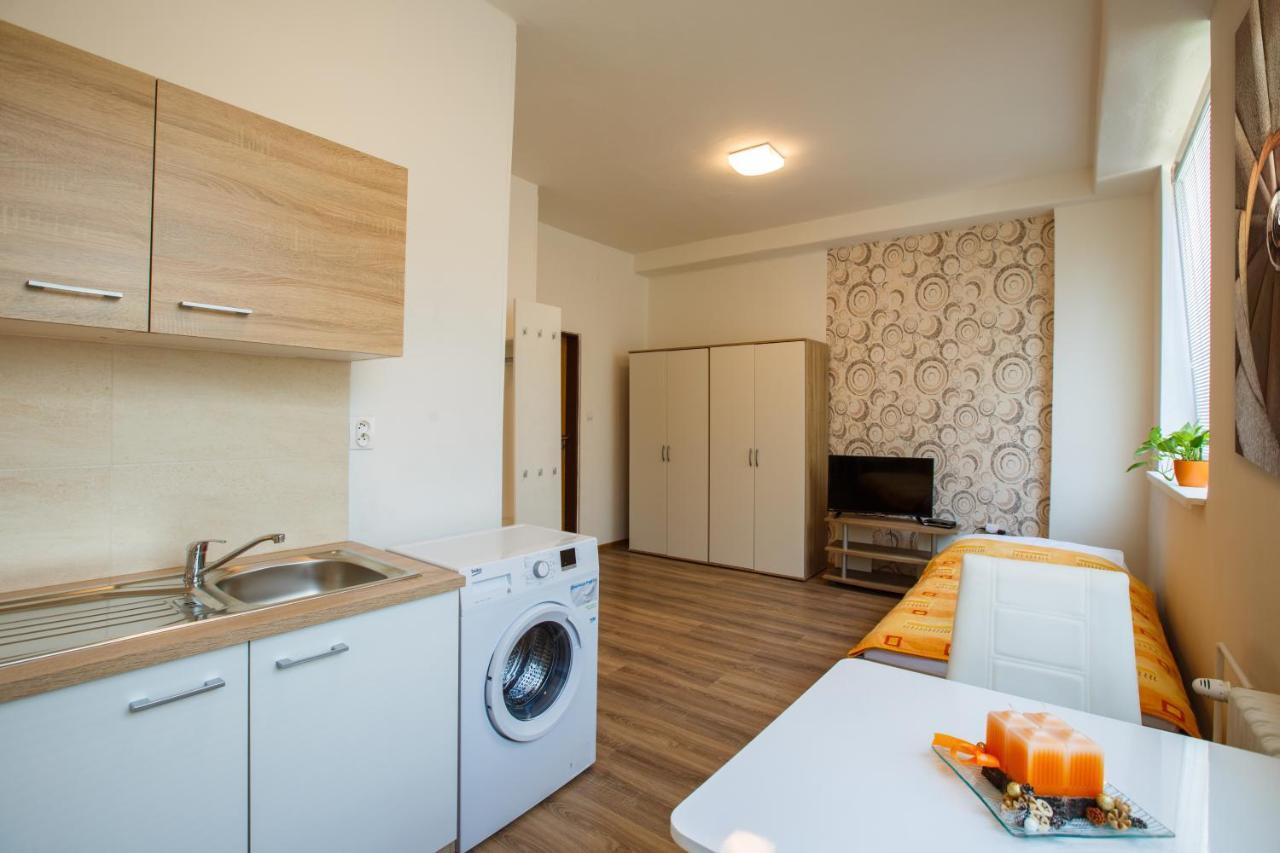 Agro Complex Apartments Nitra Bagian luar foto